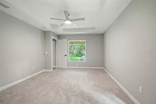 352 Garfield Ave, Masaryktown, FL 34604 - Photo 29