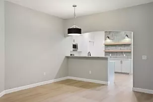 352 Garfield Ave, Masaryktown, FL 34604 - Photo 23