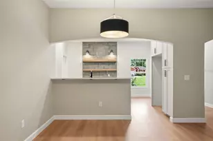 352 Garfield Ave, Masaryktown, FL 34604 - Photo 13