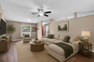 11131 Marquette St, Spring Hill, FL 34609 - Photo 3