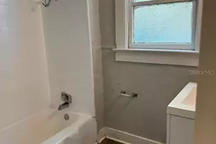 308 Grove St N, Saint Petersburg, FL 33701 - Photo 13