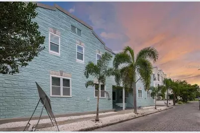 308 Grove Street N, Saint Petersburg, FL 33701 - Photo 3