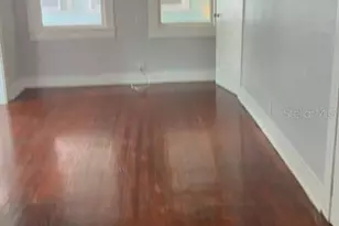 308 Grove St N, Saint Petersburg, FL 33701 - Photo 5