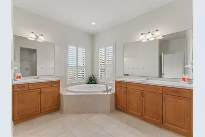 [Address not provided], Tarpon Springs, FL 34689 - Photo 39