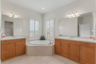 [Address not provided], Tarpon Springs, FL 34689 - Photo 39