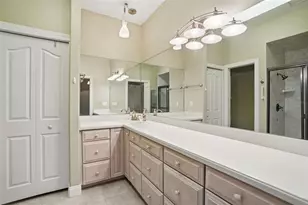 9011 Foxdale Ln, Spring Hill, FL 34608 - Photo 19