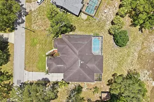 9011 Foxdale Ln, Spring Hill, FL 34608 - Photo 95