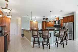 9011 Foxdale Ln, Spring Hill, FL 34608 - Photo 5