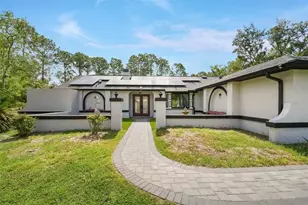 2044 Tunisia Ave, Spring Hill, FL 34609 - Photo 5