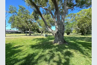 7800 Fairlawn Drive, Hudson, FL 34667 - Photo 31
