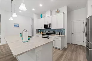 11153 Wood Owl Ave, Weeki Wachee, FL 34614 - Photo 5