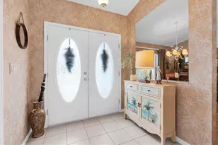 8388 Omaha Cir, Spring Hill, FL 34606 - Photo 7