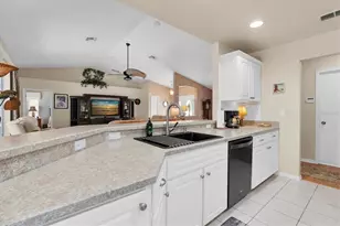8388 Omaha Cir, Spring Hill, FL 34606 - Photo 13