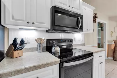 8388 Omaha Circle, Spring Hill, FL 34606 - Photo 15
