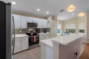 306 Barrington Ct, Spring Hill, FL 34609 - Photo 23