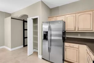 10121 Porch St, New Port Richey, FL 34655 - Photo 13