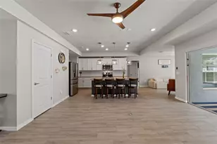 12182 Pioneer Ave, Weeki Wachee, FL 34614 - Photo 11