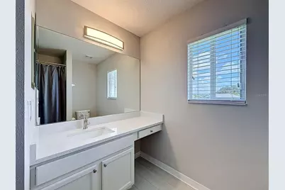 7848 Merchantville Cir, Zephyrhills, FL 33540 - Photo 17
