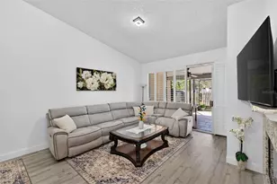 3051 Brookfield Ln, Clearwater, FL 33761 - Photo 5