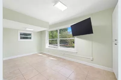 9116 Lakeview Drive, New Port Richey, FL 34654 - Photo 23