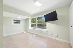 9116 Lakeview Dr, New Port Richey, FL 34654 - Photo 23