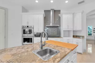 811 Birdie Way, Apollo Beach, FL 33572 - Photo 9