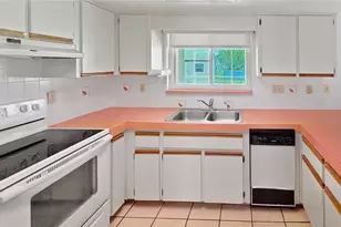10492 Norvell Rd, Spring Hill, FL 34608 - Photo 5