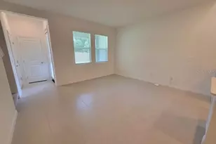 3328 Lapis Lk Dr, Zephyrhills, FL 33541 - Photo 9