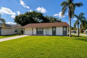 7020 Wentworth Way, New Port Richey, FL 34655 - Photo 1