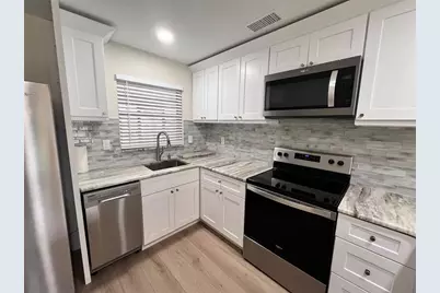 7020 Wentworth Way, New Port Richey, FL 34655 - Photo 5