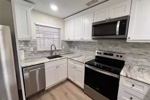 7020 Wentworth Way, New Port Richey, FL 34655 - Photo 5