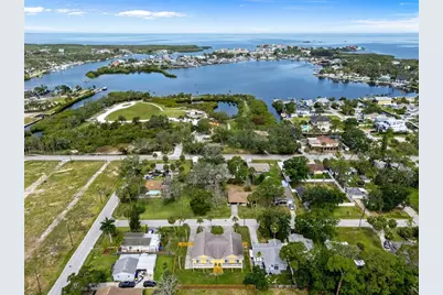 8128 Papaya Street, Port Richey, FL 34668 - Photo 7