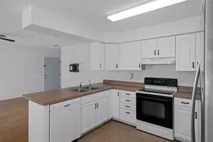 8128 Papaya St, Port Richey, FL 34668 - Photo 17