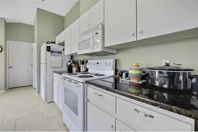 547 W Hillwood Path, Beverly Hills, FL 34465 - Photo 7