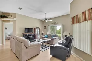 547 W Hillwood Path, Beverly Hills, FL 34465 - Photo 5
