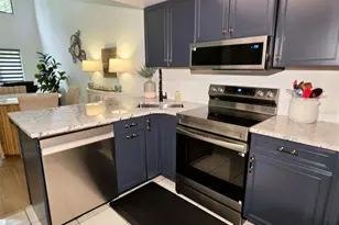 1761 Cupecoy Cir, Lutz, FL 33558 - Photo 21
