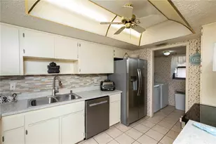 7614 Radcliffe Cir, Port Richey, FL 34668 - Photo 7
