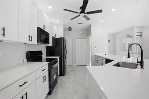 13339 Drayton Dr, Spring Hill, FL 34609 - Photo 17