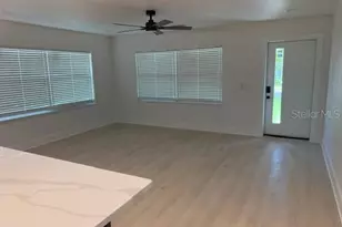 1405 40th St S, Saint Petersburg, FL 33711 - Photo 3