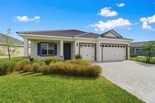 2592 Wise River Ln, Zephyrhills, FL 33541 - Photo 5