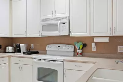11828 Castine Street, New Port Richey, FL 34654 - Photo 13