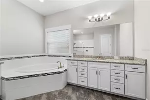19520 Hayden Lake Ct, Land O Lakes, FL 34638 - Photo 33