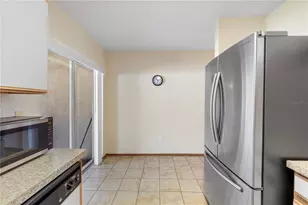 1907 Fluorshire Dr, Brandon, FL 33511 - Photo 15