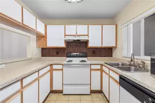 1907 Fluorshire Dr, Brandon, FL 33511 - Photo 5