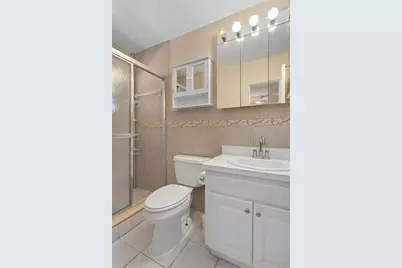 9812 51st Avenue N, Saint Petersburg, FL 33708 - Photo 19