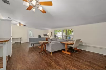 9812 51st Avenue N, Saint Petersburg, FL 33708 - Photo 13