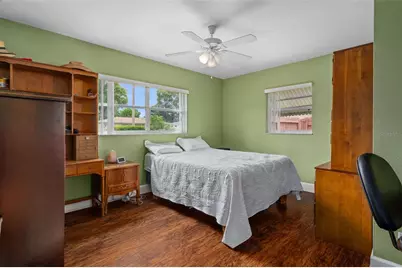 9812 51st Avenue N, Saint Petersburg, FL 33708 - Photo 17