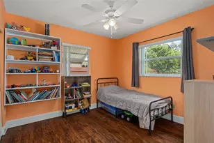 9812 51st Ave N, Saint Petersburg, FL 33708 - Photo 15