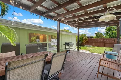 9812 51st Avenue N, Saint Petersburg, FL 33708 - Photo 21
