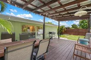 9812 51st Ave N, Saint Petersburg, FL 33708 - Photo 21